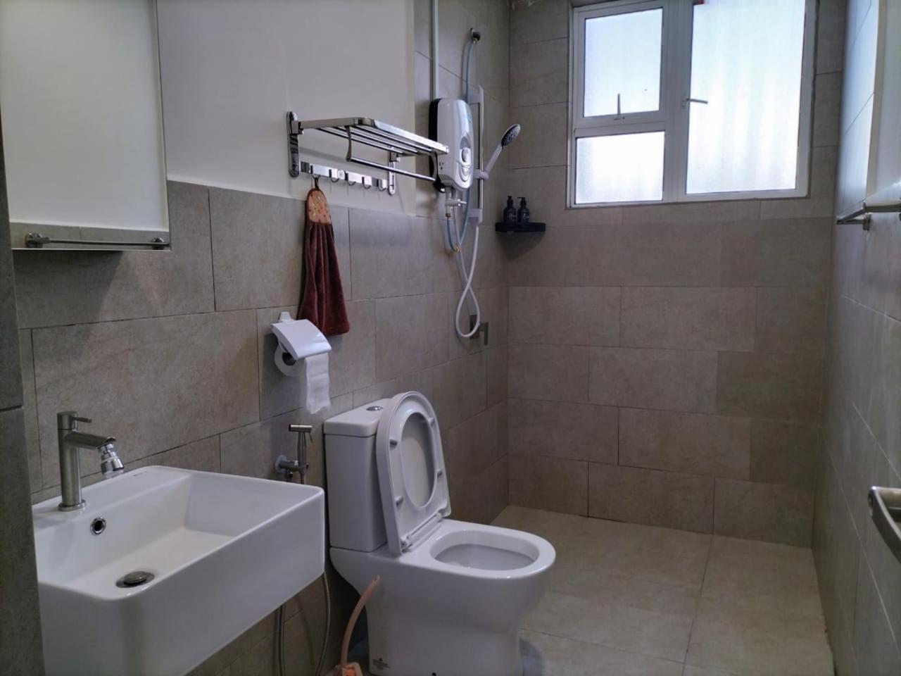 Mahkota Valley Apartment Indera Mahkota Kuantan#Netflix Exterior photo
